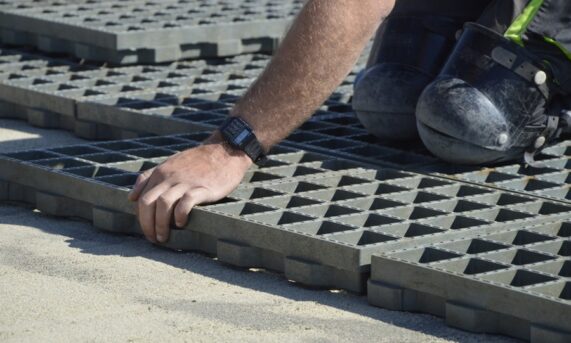montaż ekokraty GREY HYDROGRAVEL
