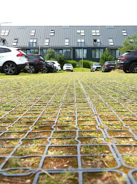 zielone place i nawierzchnie trawiaste z ekokraty Natan Plast
